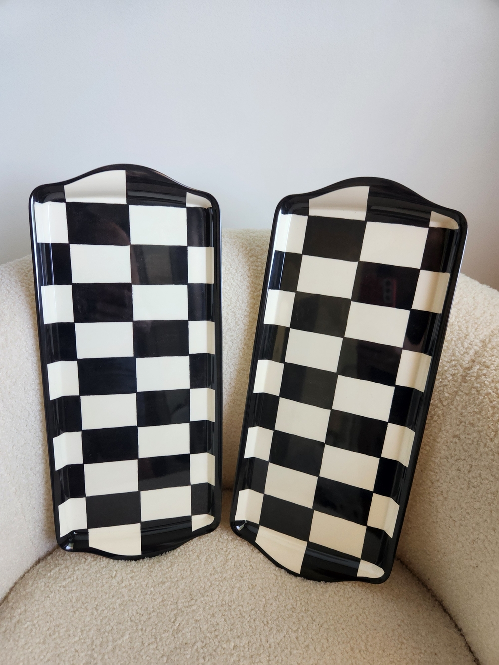Bella Luxx Black and White Checkered Memamine Serving Trays Set Of 2